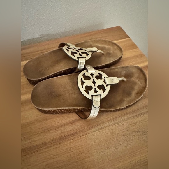 Tory Burch Miller Cloud Sandals Metallic Gold Leather Cork 6.5 US EUC - Picture 5 of 9